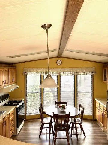 $38,000 | 6801 South La Grange Road, Unit D16, Hodgkins, IL 60525