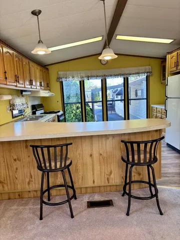 $38,000 | 6801 South La Grange Road, Unit D16, Hodgkins, IL 60525