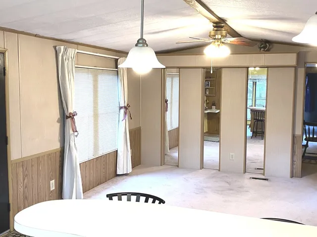 $38,000 | 6801 South La Grange Road, Unit D16, Hodgkins, IL 60525