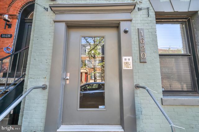 1620 Corcoran Street Northwest, Unit B Washington, DC 20009 - Photo 3 of 30