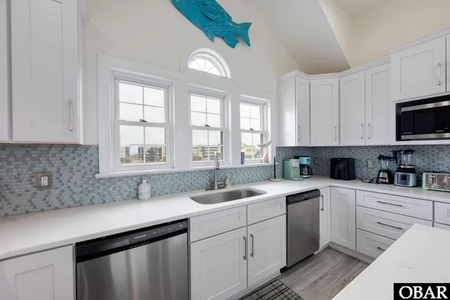 $1,199,999 | 112 Sandpebble Court, Nags Head, NC 27959