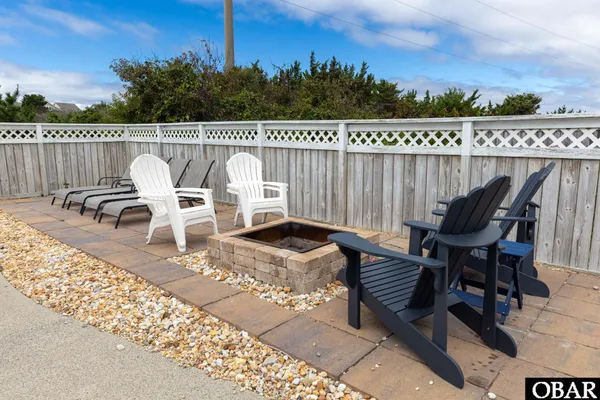 $1,199,999 | 112 Sandpebble Court, Nags Head, NC 27959