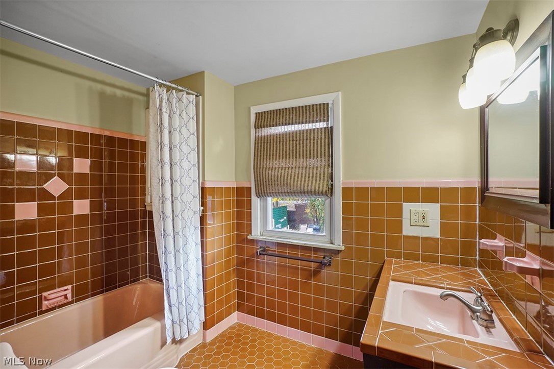 3961 Silsby Road Cleveland, OH 44118 - Photo 23 of 29 Gallery Image 23