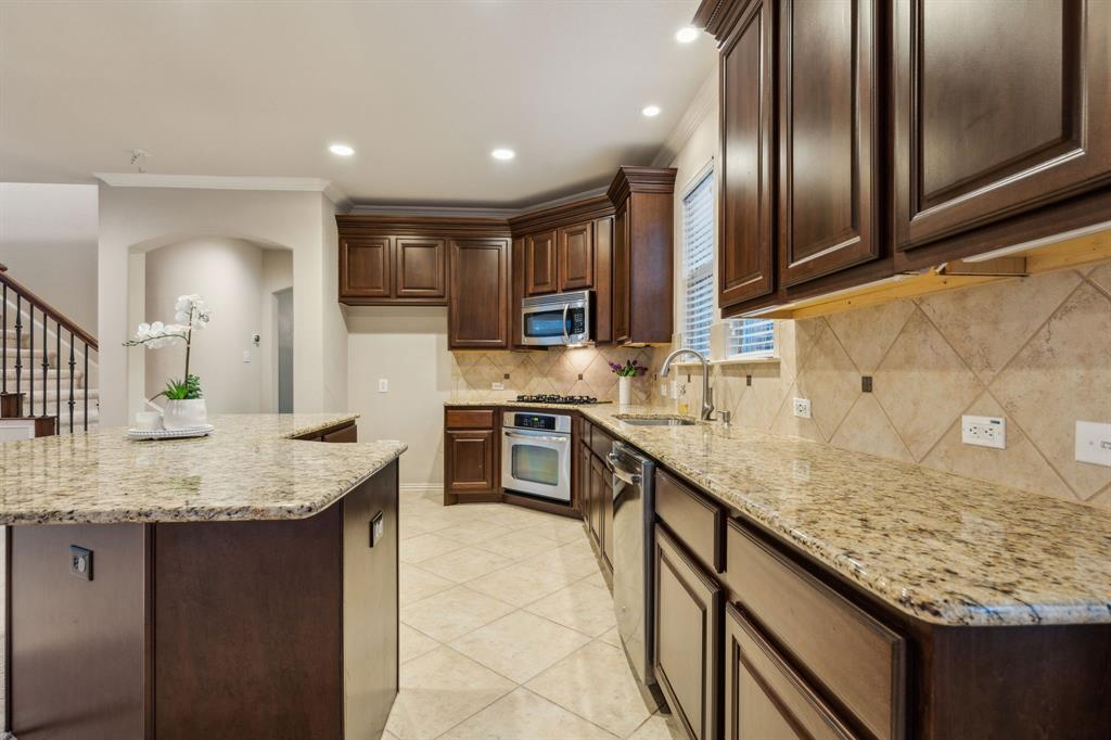 5312 Oakley Road McKinney, TX 75070 - Photo 9 of 36 Gallery Image 9