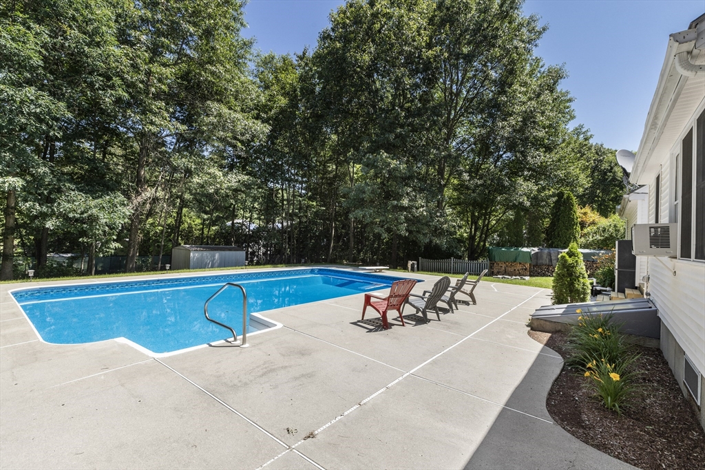 6 Spring Street Douglas, MA 01516 - Photo 7 of 35