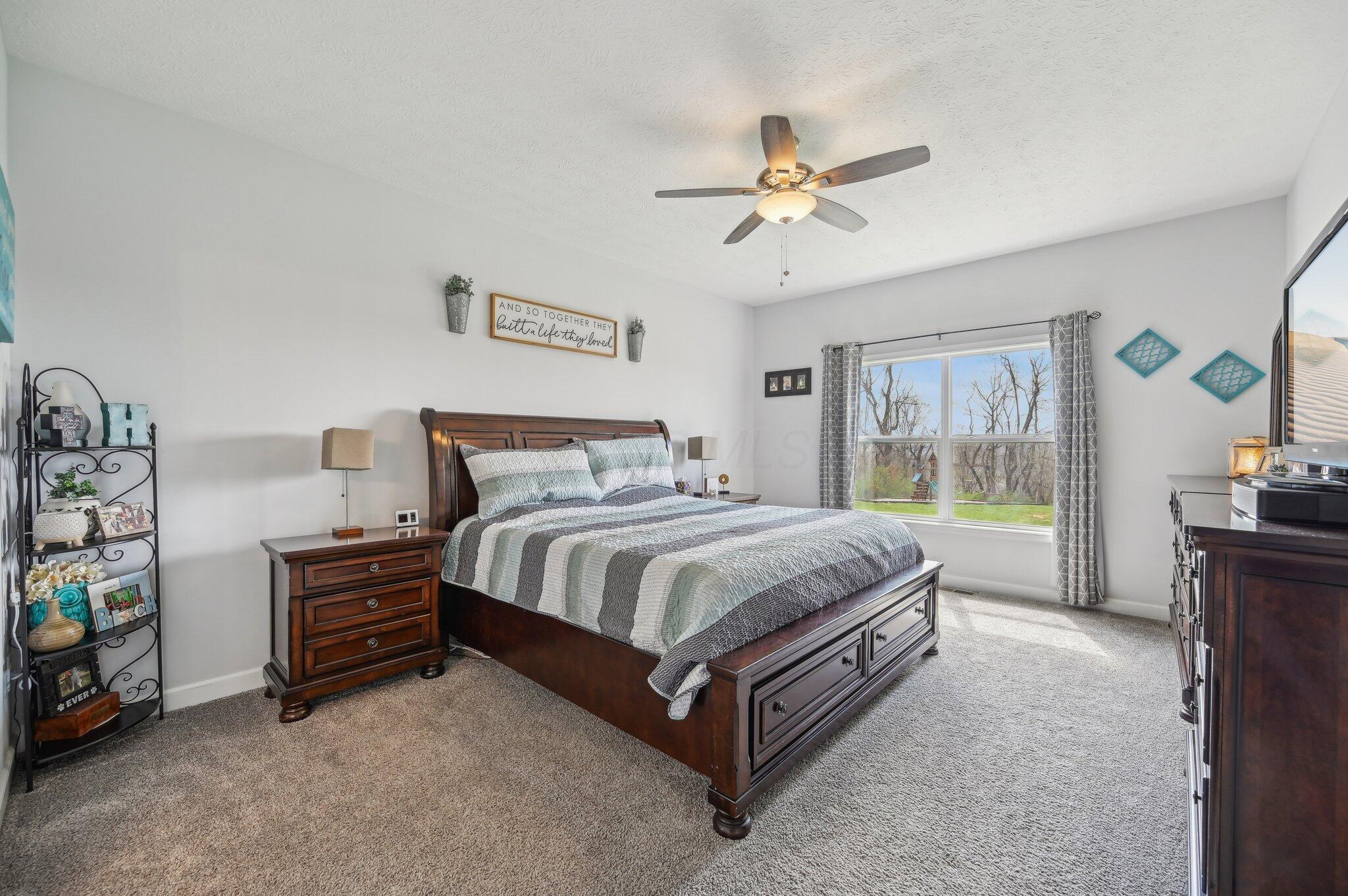 6778 Clearport Road Southwest Lancaster, OH 43130 - Photo 22 of 78 Primary Bedroom