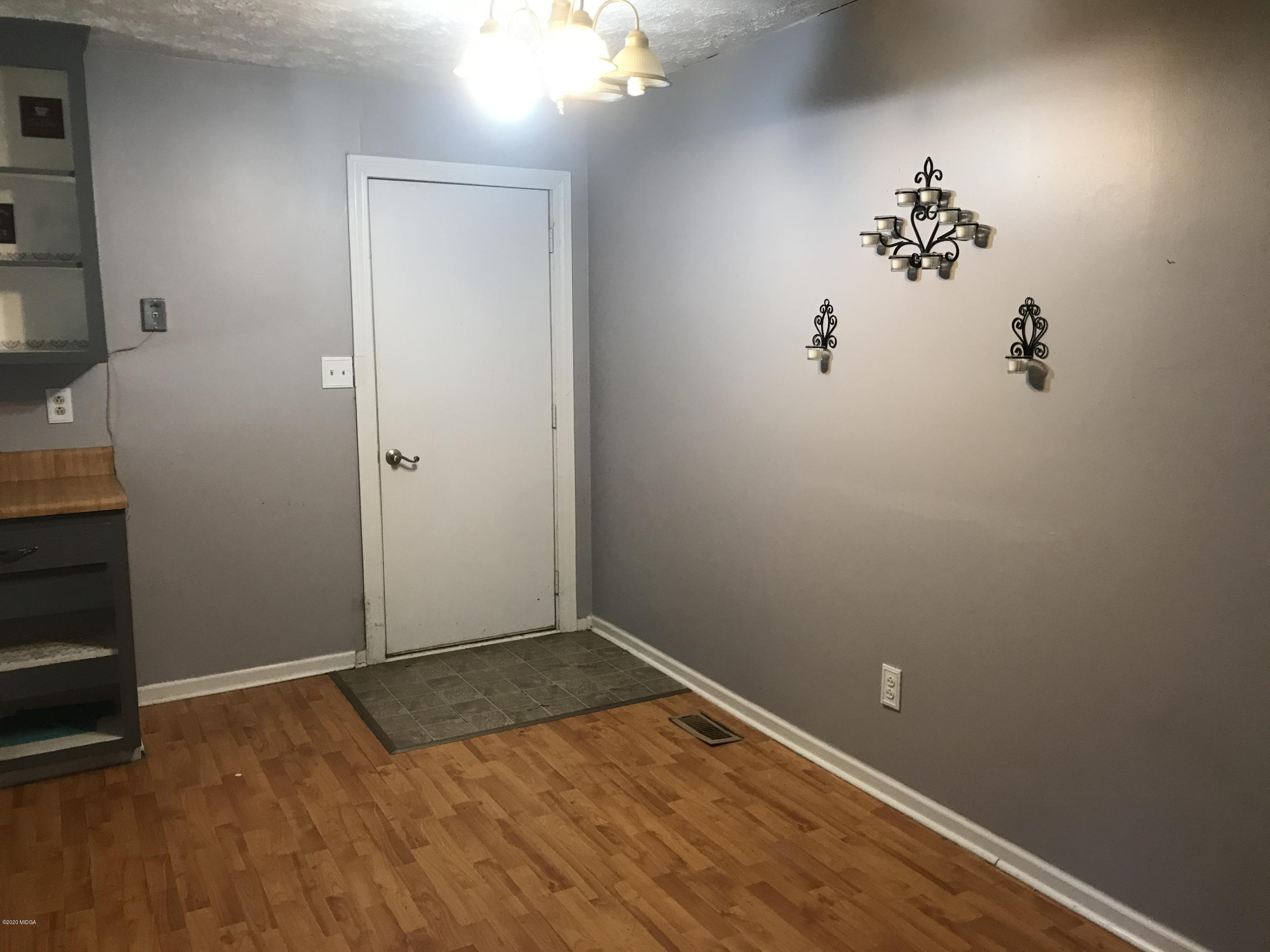 454 Music Row Forsyth, GA 31029 - Photo 4 of 6 4