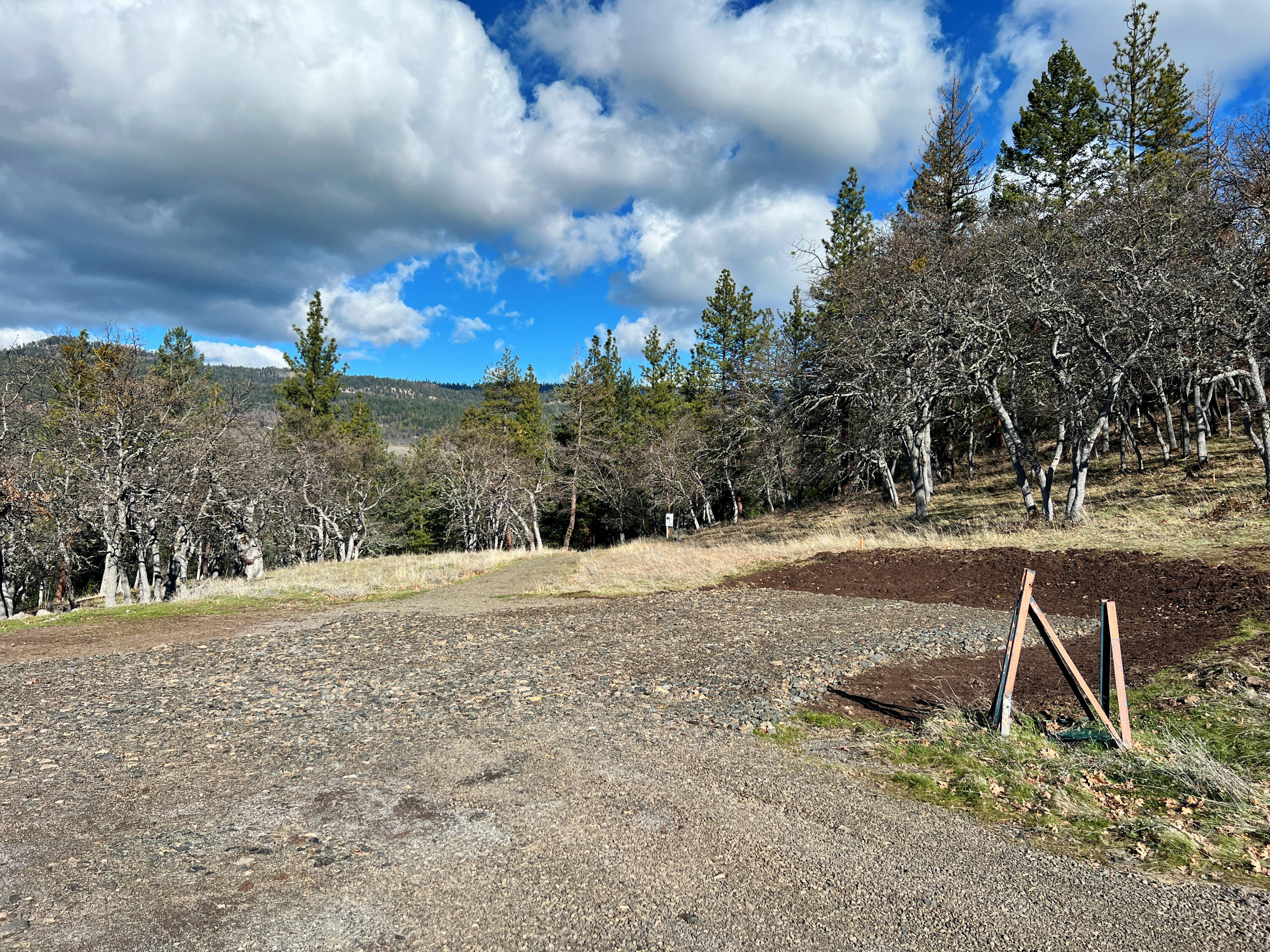 613 Cove Road Ashland, OR 97520 - Photo 11 of 20 Landing