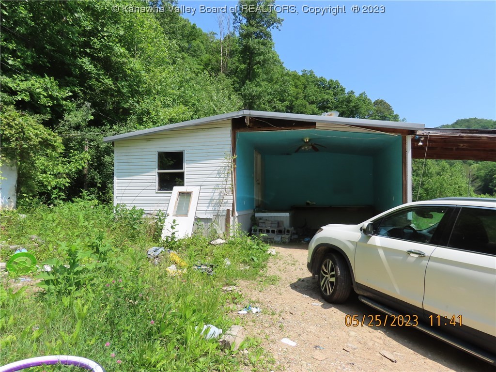 424 East Fork Road Harts, WV 25524 - Photo 3 of 16 Gallery Image 3