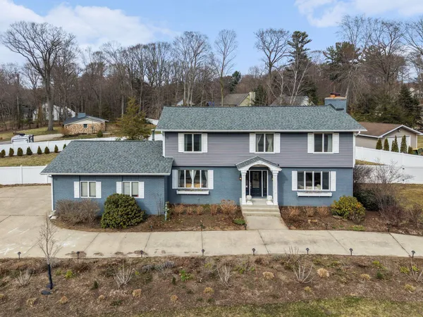 $599,999 | 17317 Ferris Street, Grand Haven, MI 49417