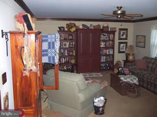 79 Peter Rafferty Drive Hamilton Square, NJ 08690 - Photo 5 of 6