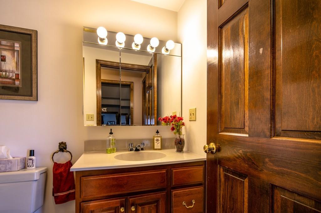 305 New Boston Road Fairhaven, MA 02719 - Photo 9 of 20 Gallery Image 9