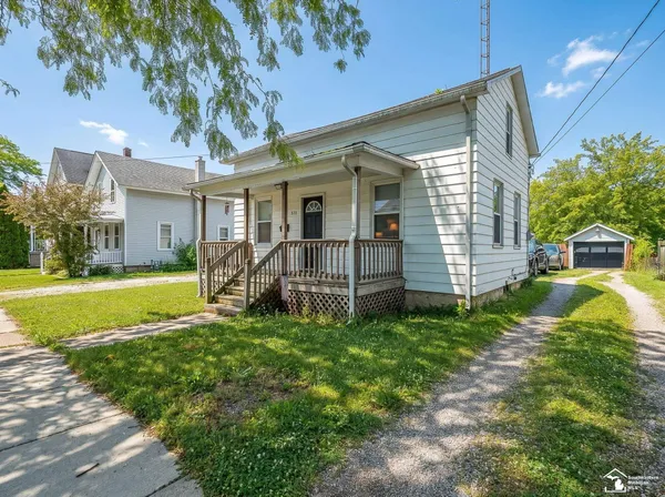 $160,000 | 511 West 3rd Street, Monroe, MI 48161