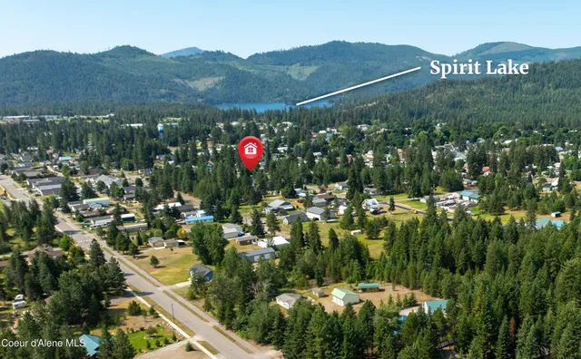 $65,000 | 32530 8th Avenue, Spirit Lake, ID 83869