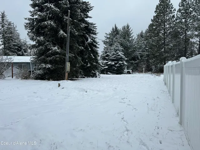 $65,000 | 32530 8th Avenue, Spirit Lake, ID 83869