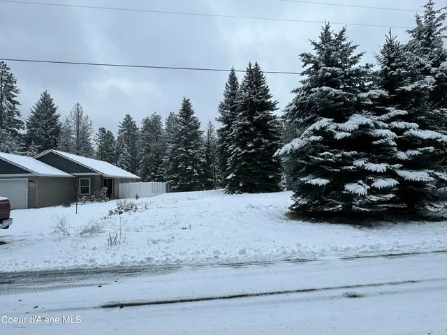 $65,000 | 32530 8th Avenue, Spirit Lake, ID 83869