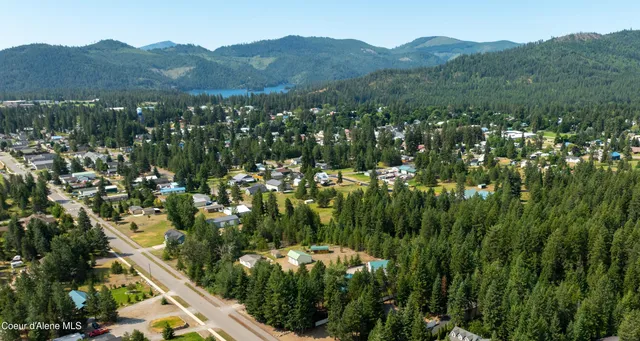 $65,000 | 32530 8th Avenue, Spirit Lake, ID 83869