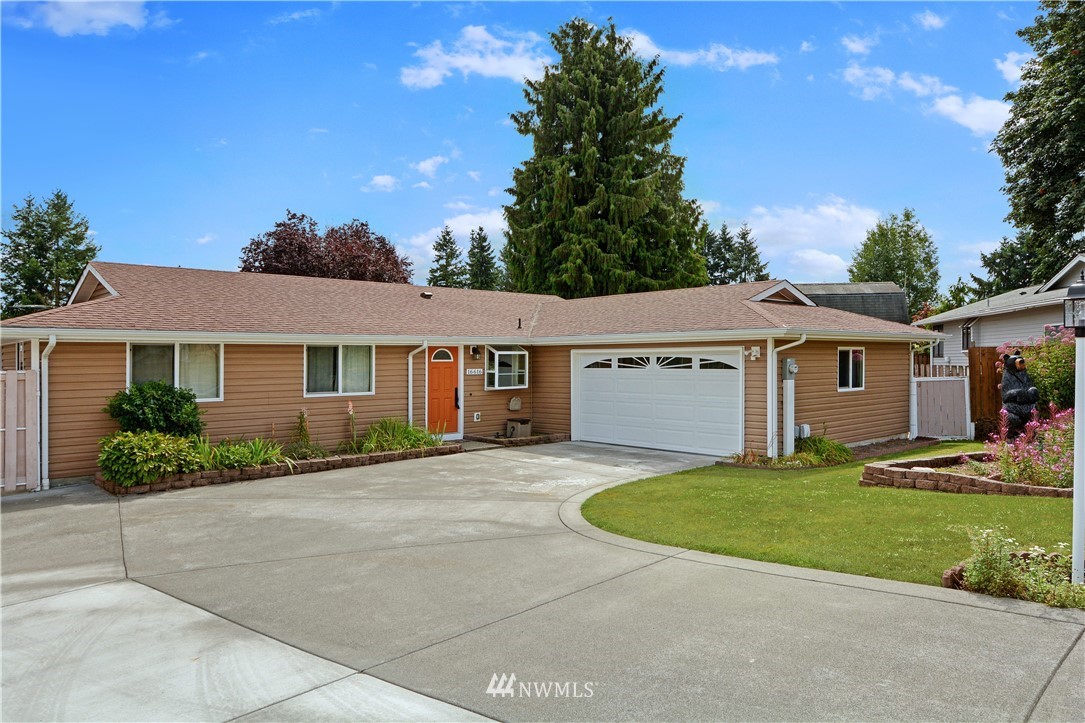 16616 123rd Avenue Southeast Renton, WA 98058 - Photo 2 of 25