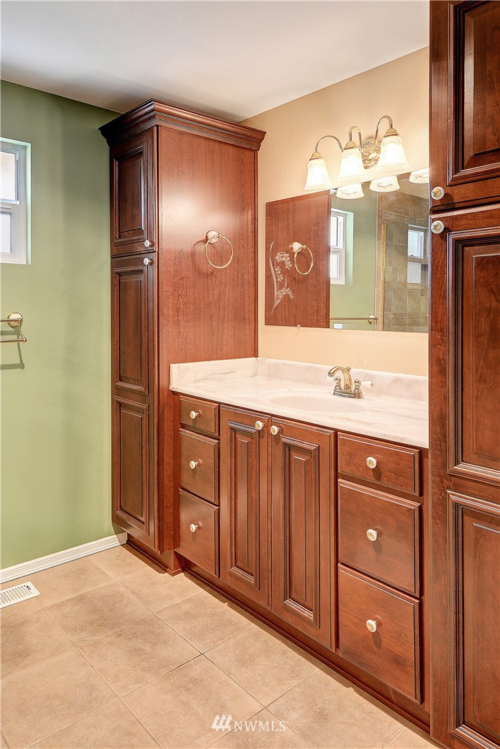 16616 123rd Avenue Southeast Renton, WA 98058 - Photo 14 of 25