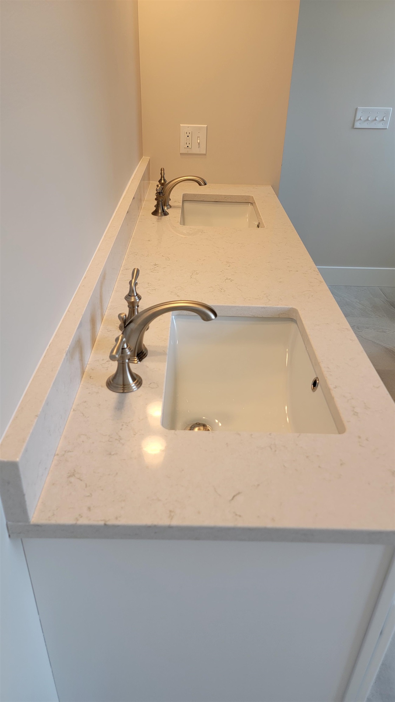 82 Mulberry Lane, Unit 1 Epping, NH 03042 - Photo 11 of 14