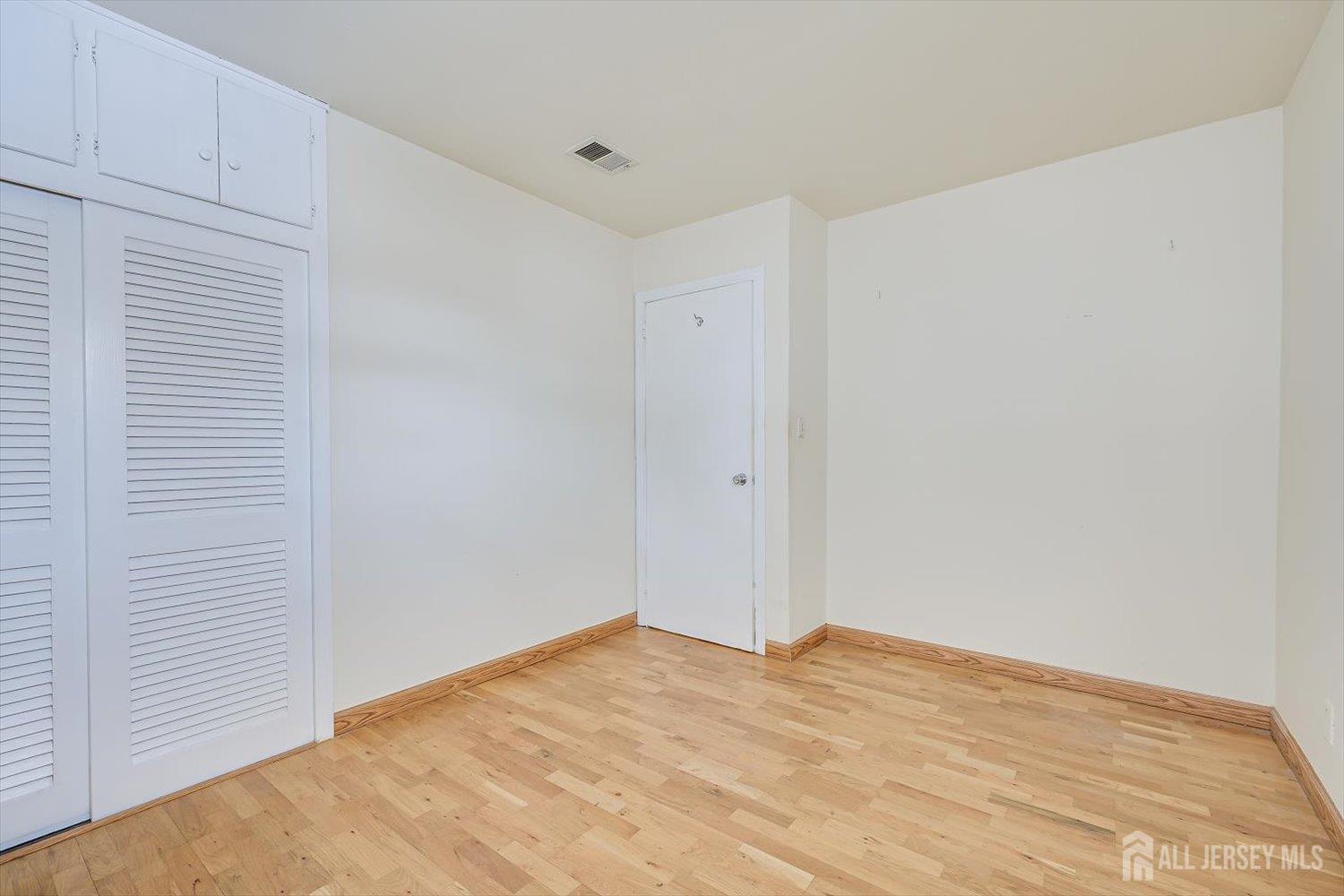 27 Stiles Road Edison, NJ 08817 - Photo 12 of 20 a view of empty room