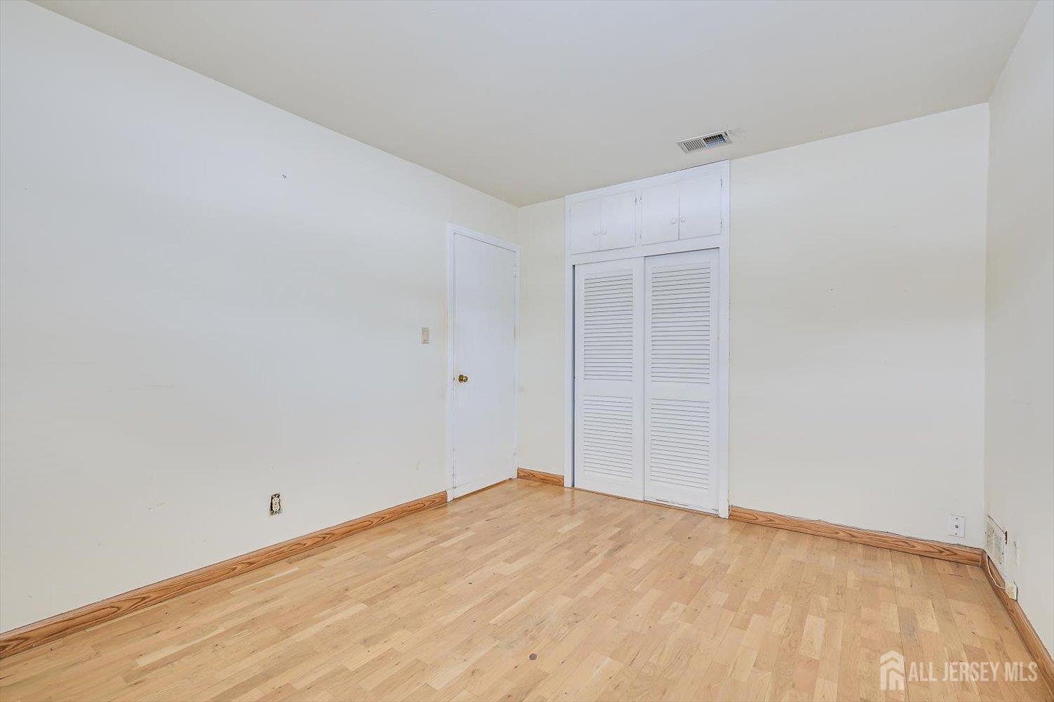 27 Stiles Road Edison, NJ 08817 - Photo 15 of 20 a view of an empty room