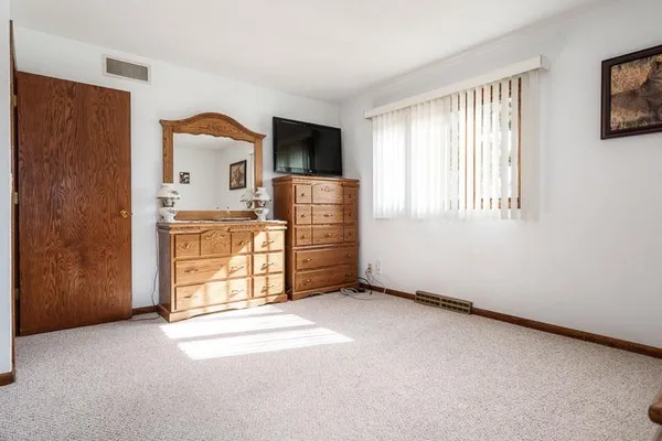 $525,000 | 1901 East Colley Road, Beloit, WI 53511