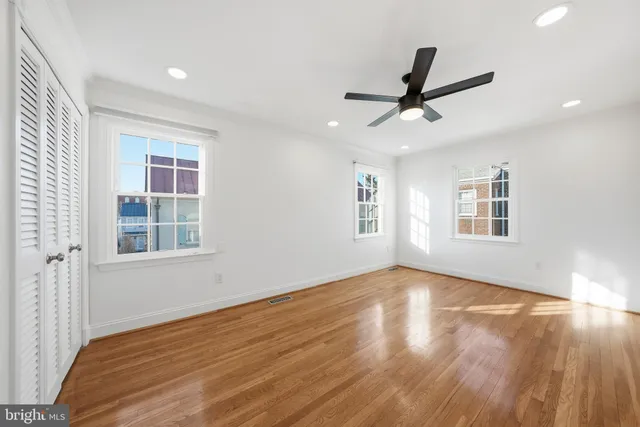 $5,900 | 621 South St Asaph Street, Alexandria, VA 22314