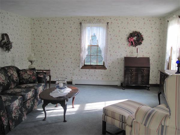 6 Fairview Road Framingham, MA 01702 - Photo 3 of 24 Gallery Image 3