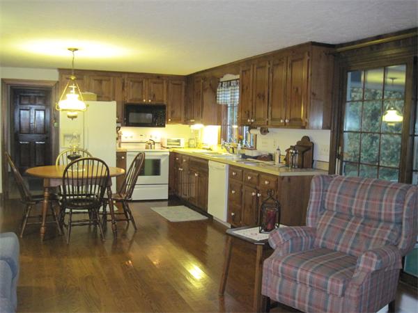 6 Fairview Road Framingham, MA 01702 - Photo 6 of 24 Gallery Image 6