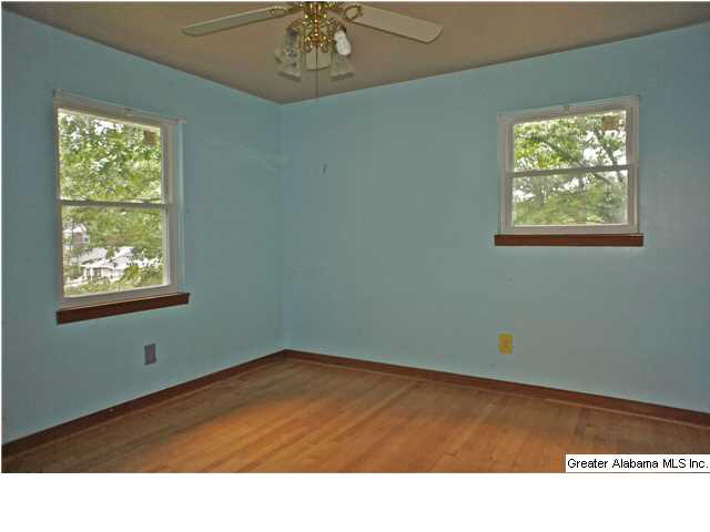336 Sun Valley Road Birmingham, AL 35215 - Photo 20 of 32