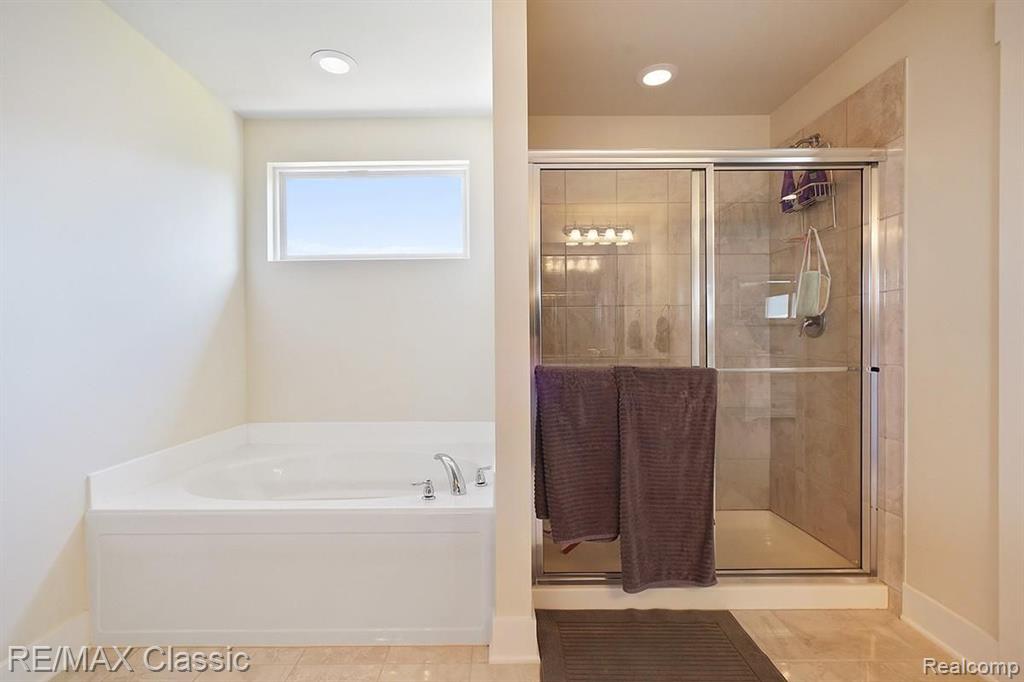 1475 Hickory Ridge Court South Canton, MI 48187 - Photo 23 of 32