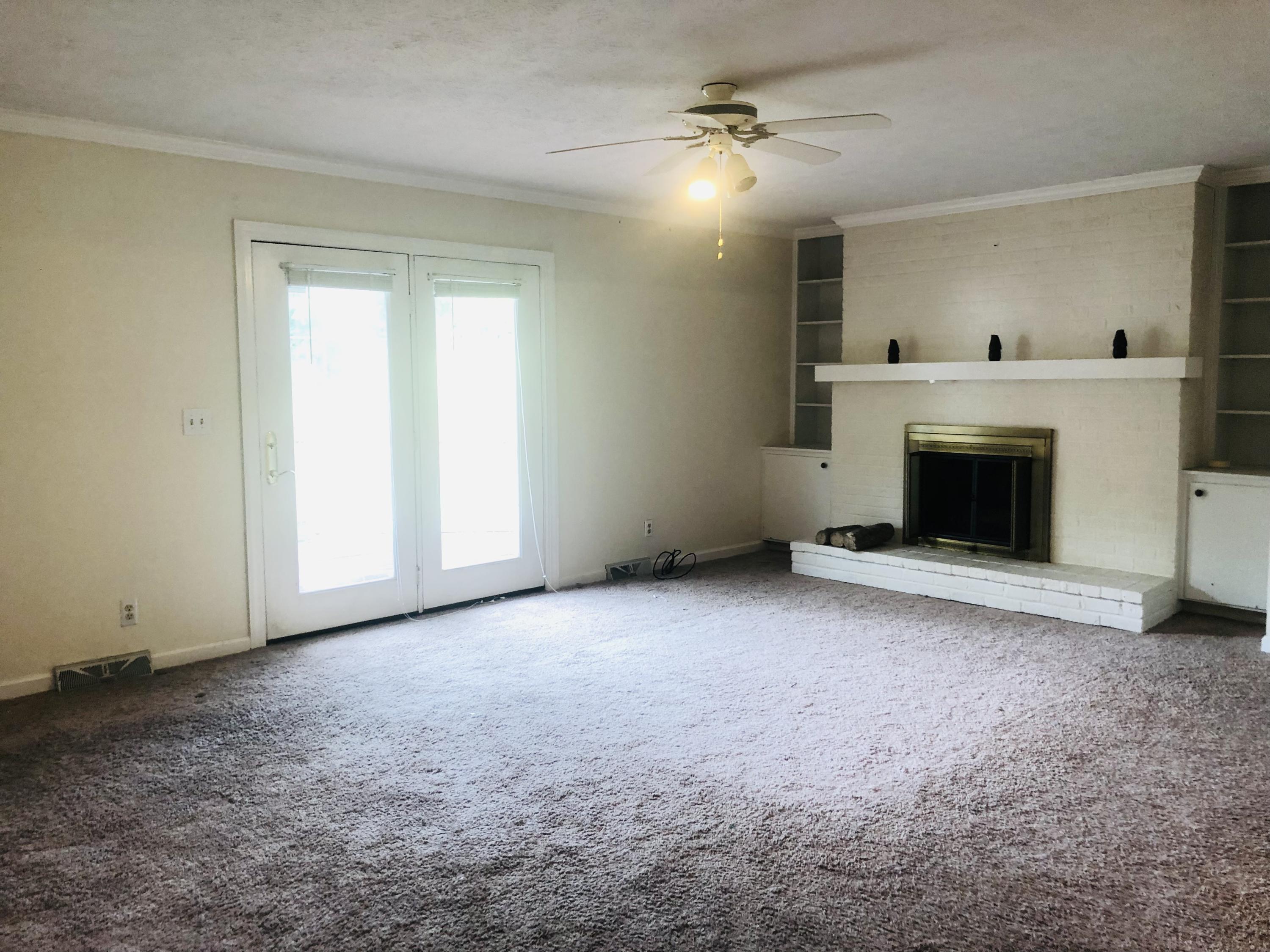 1810 Sundale Road Johnson City, TN 37604 - Photo 4 of 35 EA85E139-84CE-4F0E-88D6-8E0398F65951