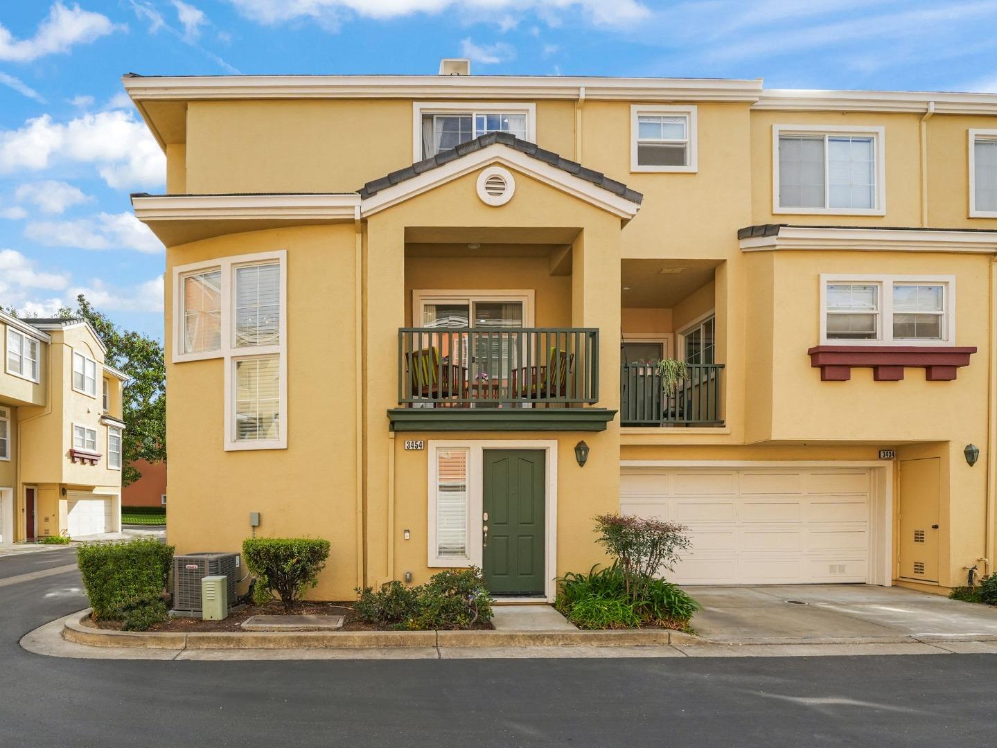 3454 Dayton Common Fremont, CA 94538 - Photo 3 of 34