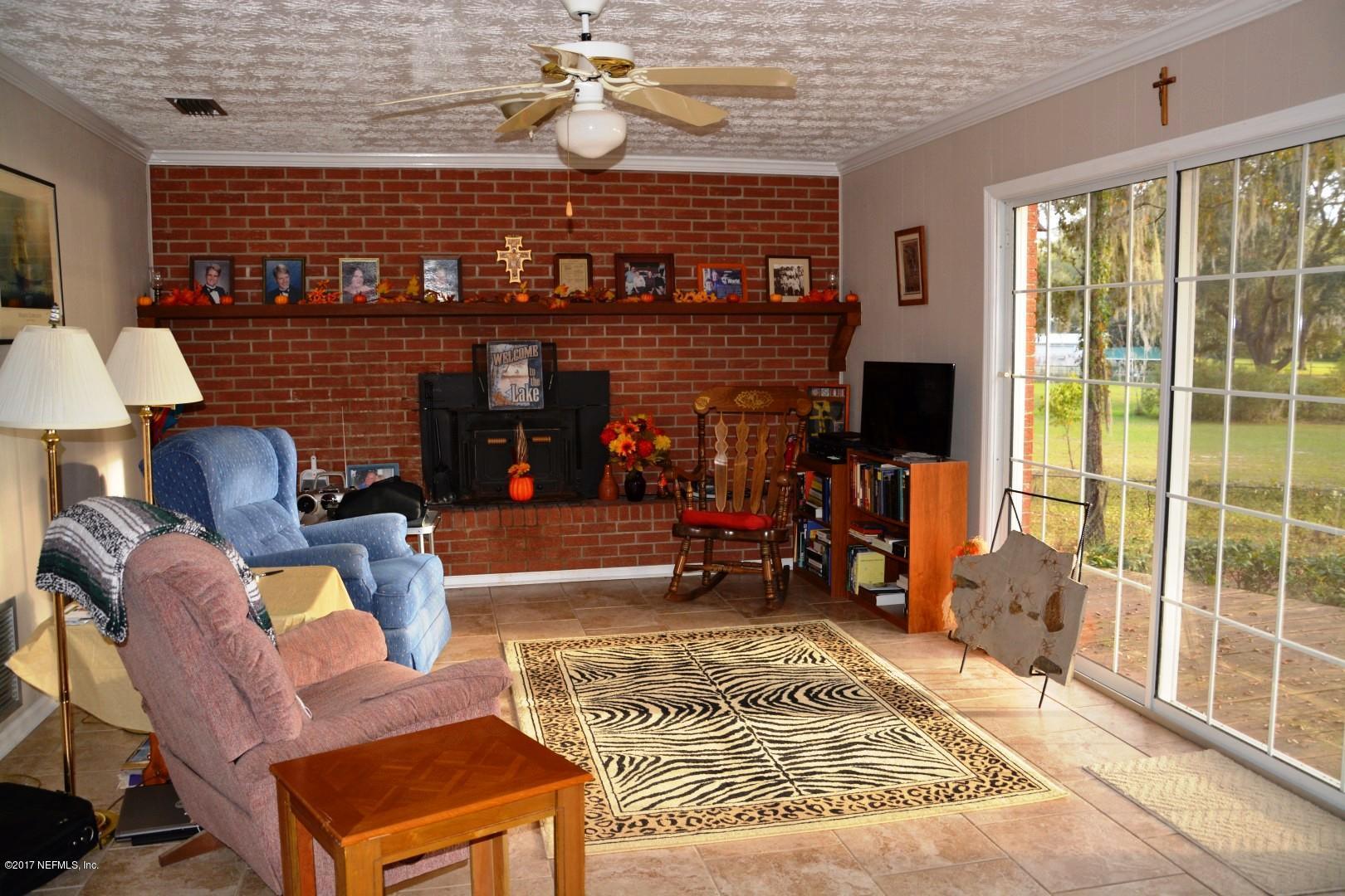6954 Gatorbone Road Keystone Heights, FL 32656 - Photo 15 of 33 15) Family Room