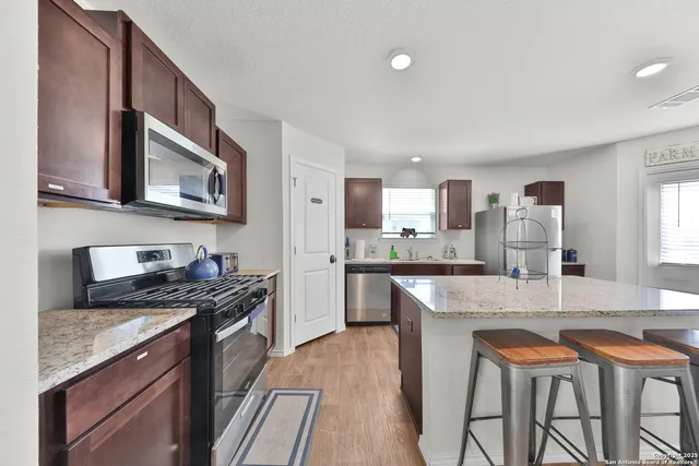 $1,785 | 1006 Pacific Monarch, San Antonio, TX 78253