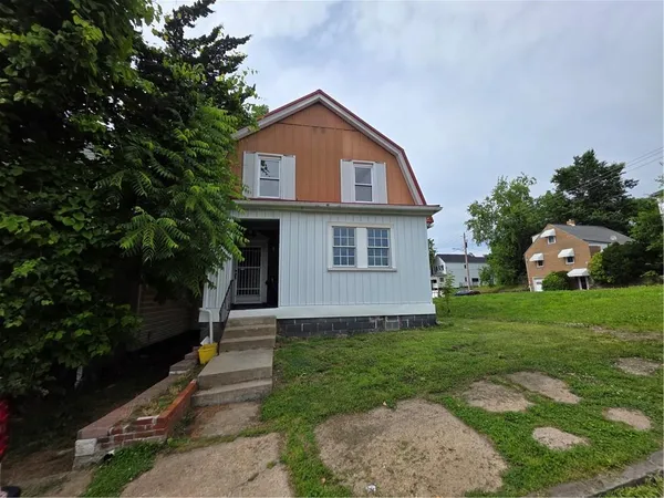 $84,900 | 121 Catalpa Street, New Kensington, PA 15068