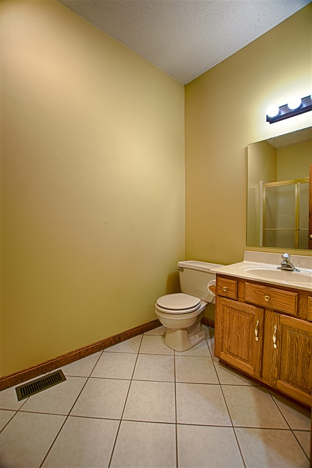 5144 Jenner Road Boonville, IN 47601 - Photo 14 of 36 Gallery Image 14