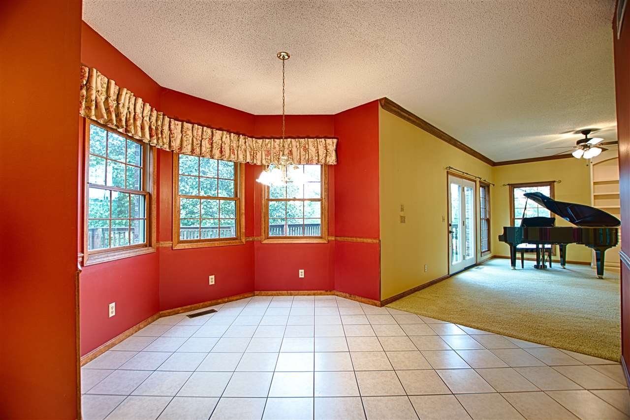 5144 Jenner Road Boonville, IN 47601 - Photo 9 of 36 Gallery Image 9