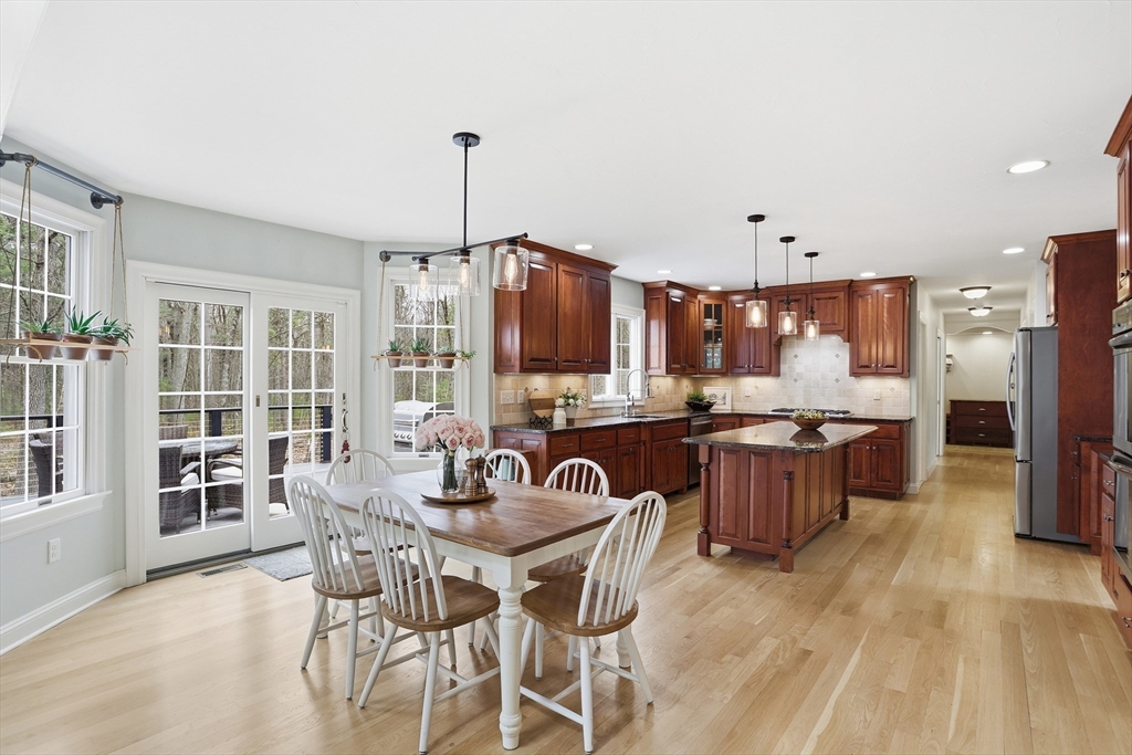 88 Drumlin Hill Road Bolton, MA 01740 - Photo 11 of 42