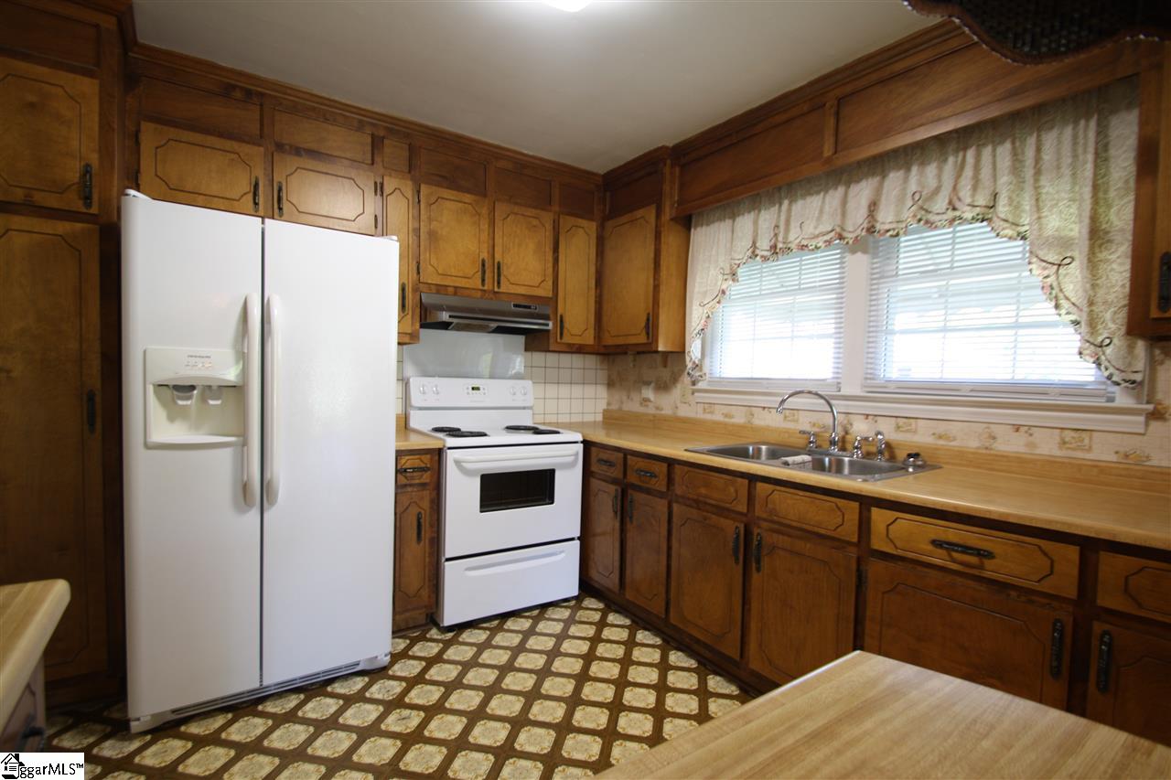 109 Mayfield Road Simpsonville, SC 29681 - Photo 9 of 21 Gallery Image 9