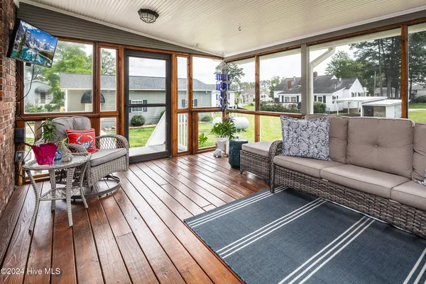 $549,000 | 552 Lamont Street, Belhaven, NC 27810
