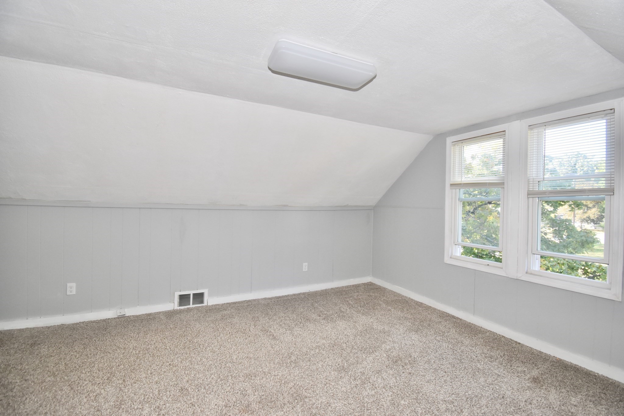66 Curve Street Springfield, MA 01104 - Photo 21 of 25 Gallery Image 21