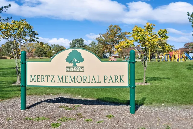 $3,300 | 141 Rumsey Place, Westmont, IL 60559