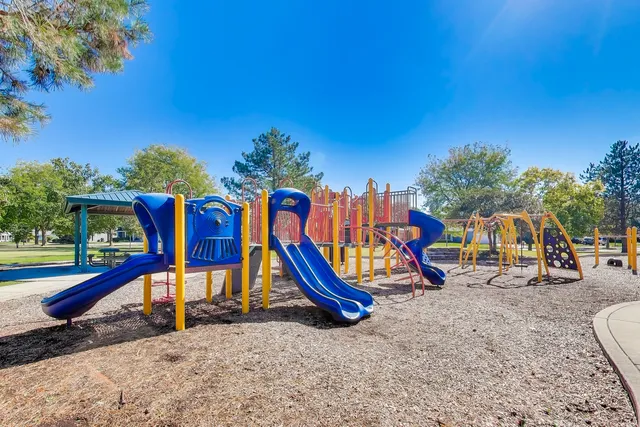 $3,300 | 141 Rumsey Place, Westmont, IL 60559