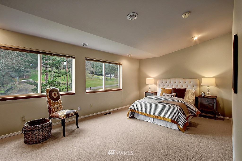 22909 Barker Road Bothell, WA 98021 - Photo 8 of 21