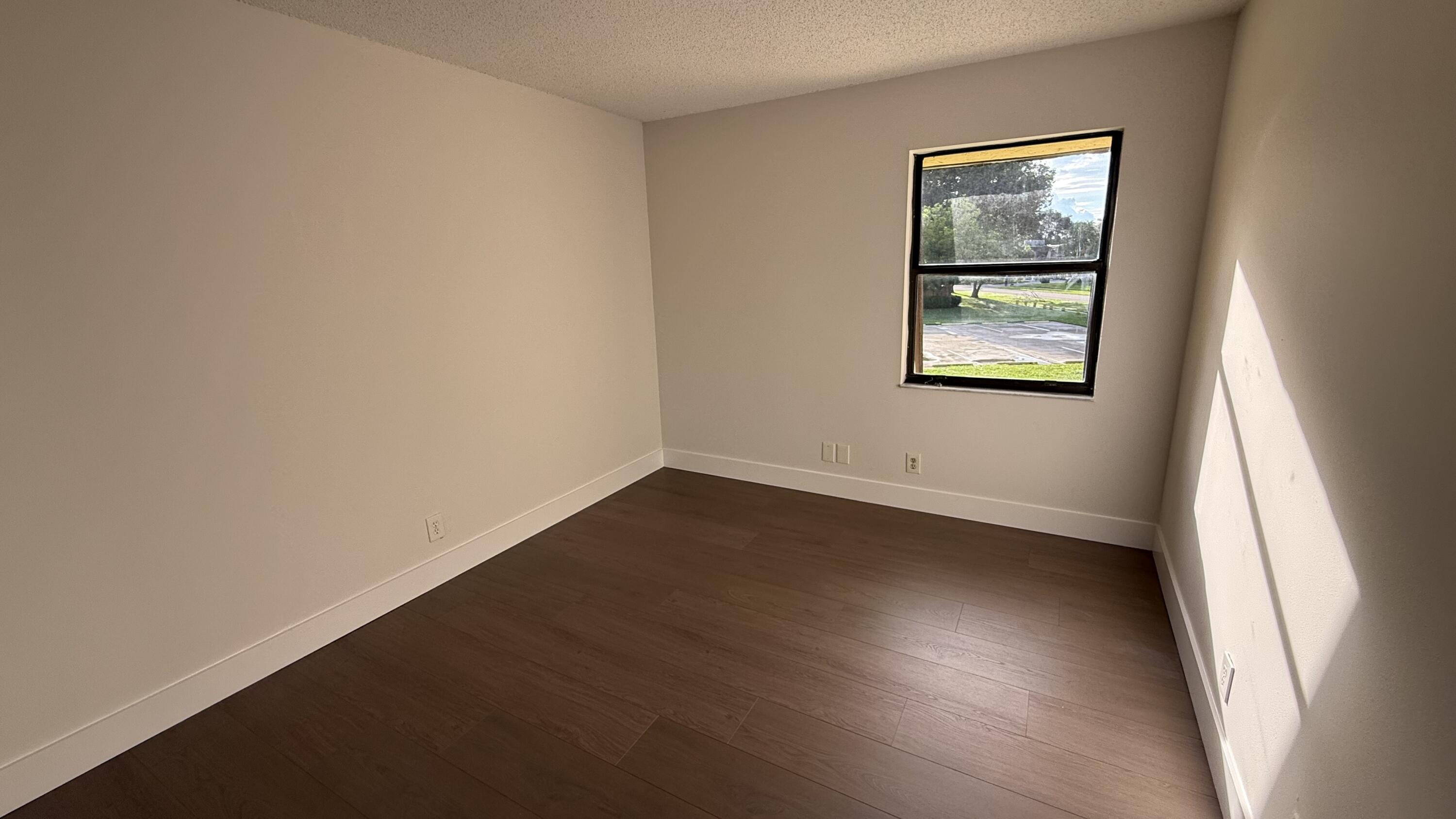 4635 Cherry Road West Palm Beach, FL 33417 - Photo 11 of 19 IMG_2623