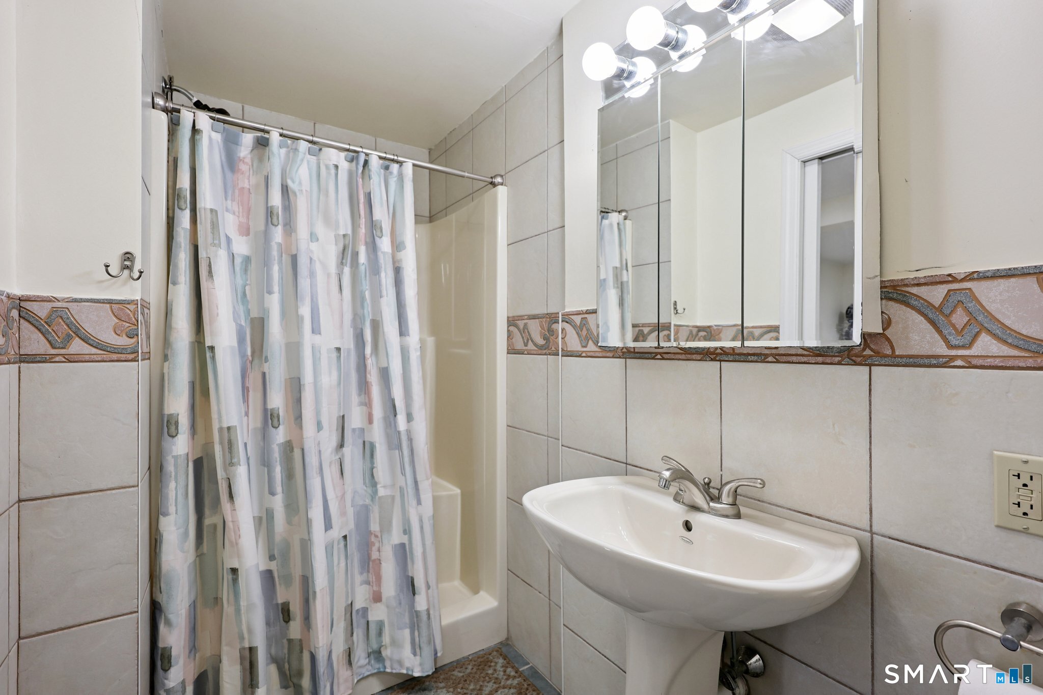 36 Bigelow Road New Fairfield, CT 06812 - Photo 28 of 37 Lower level full bath.