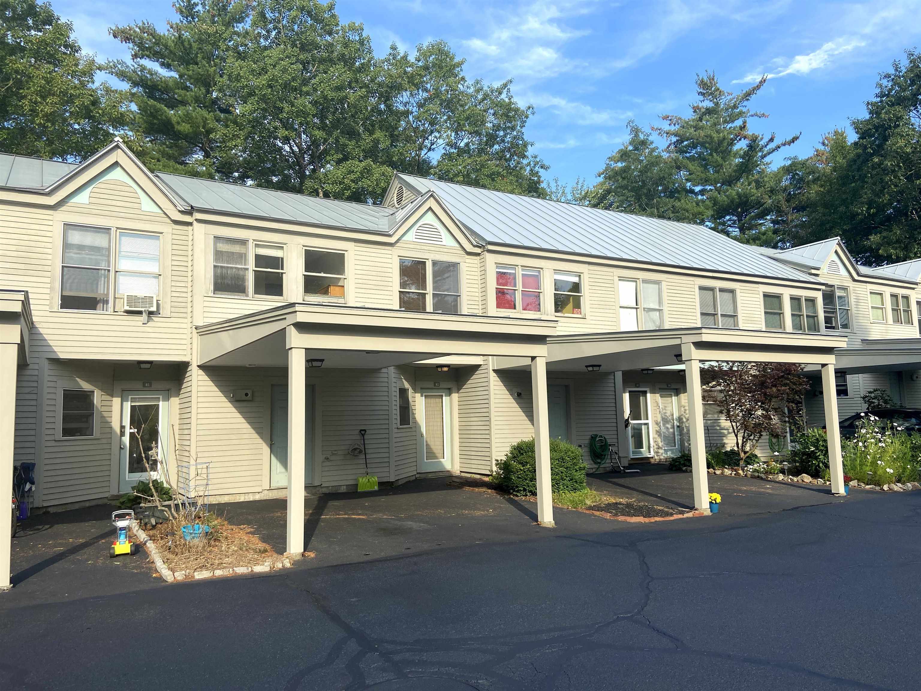 40 Wolf Road, Unit 42 Lebanon, NH 03766 - Photo 16 of 28 Gallery Image 16