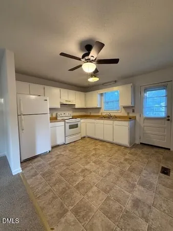 $1,225 | 735 North Main Street, Wake Forest, NC 27587